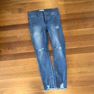 NWOT Madewell 9’’ High-Rise Skinny Distressed Jeans